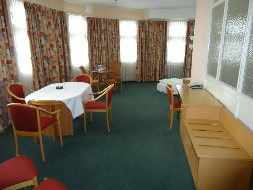 ברלין Hotel Und Rasthof Avus מוטל