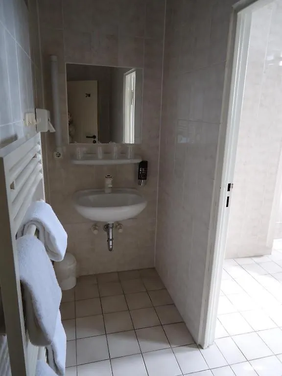 מוטל ברלין Hotel Und Rasthof Avus