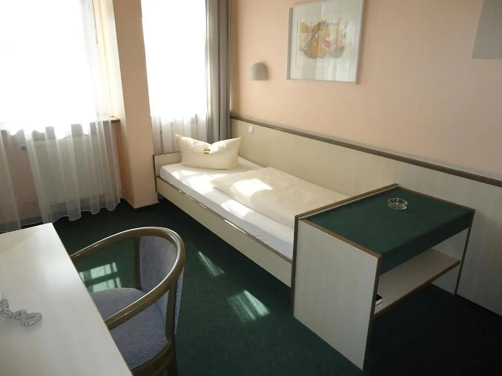 ברלין Hotel Und Rasthof Avus מוטל
